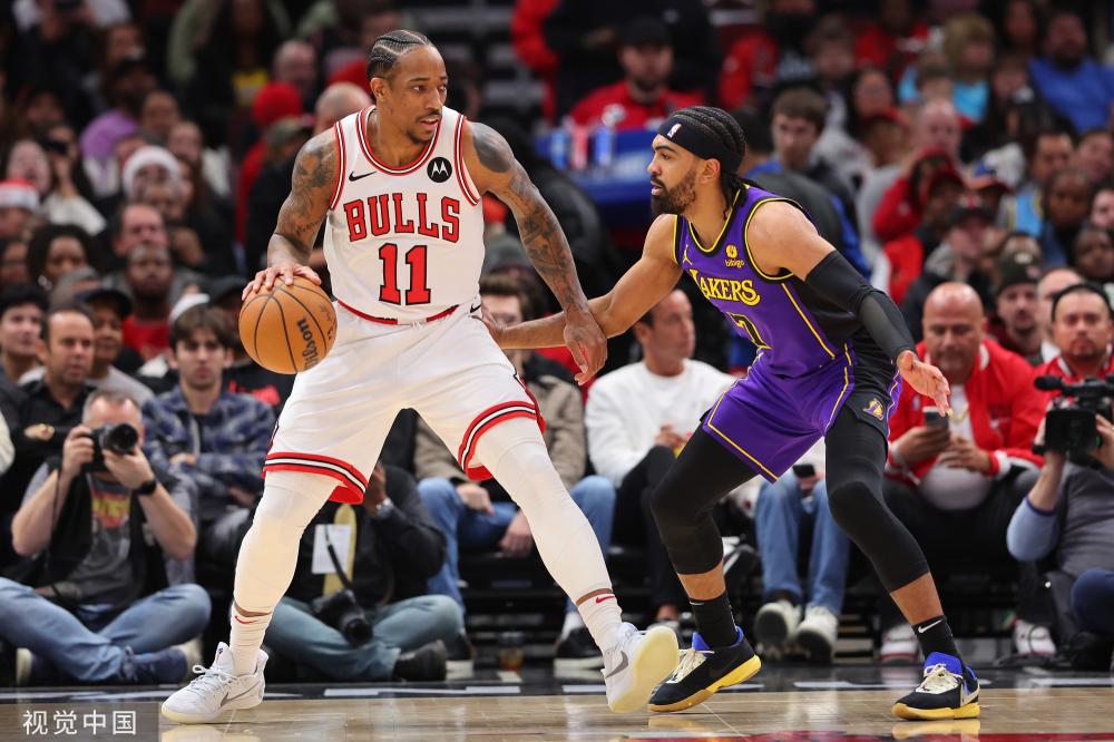 乒乓球的 乒乓球的