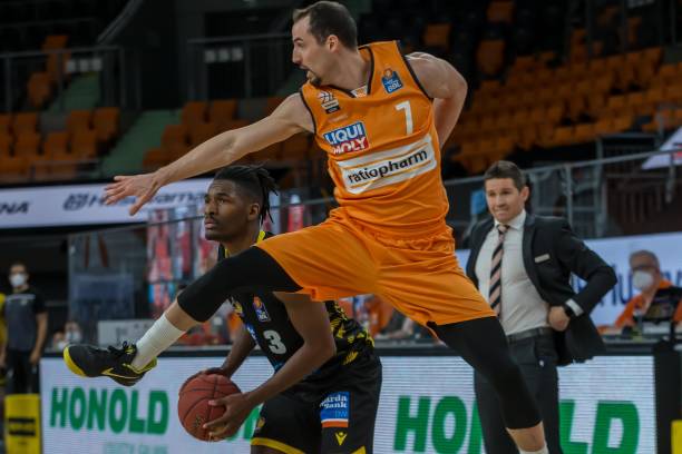 资产年轻化 资产年轻化